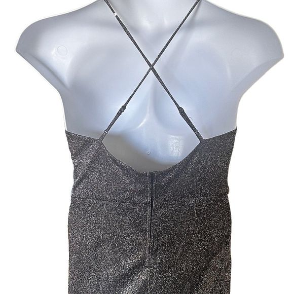 SILVER LUREX RUCHED FLOOR LENGTH SLEEVELESS PROM, FORMAL GOWN, SIZE 15 - Picture 4 of 8